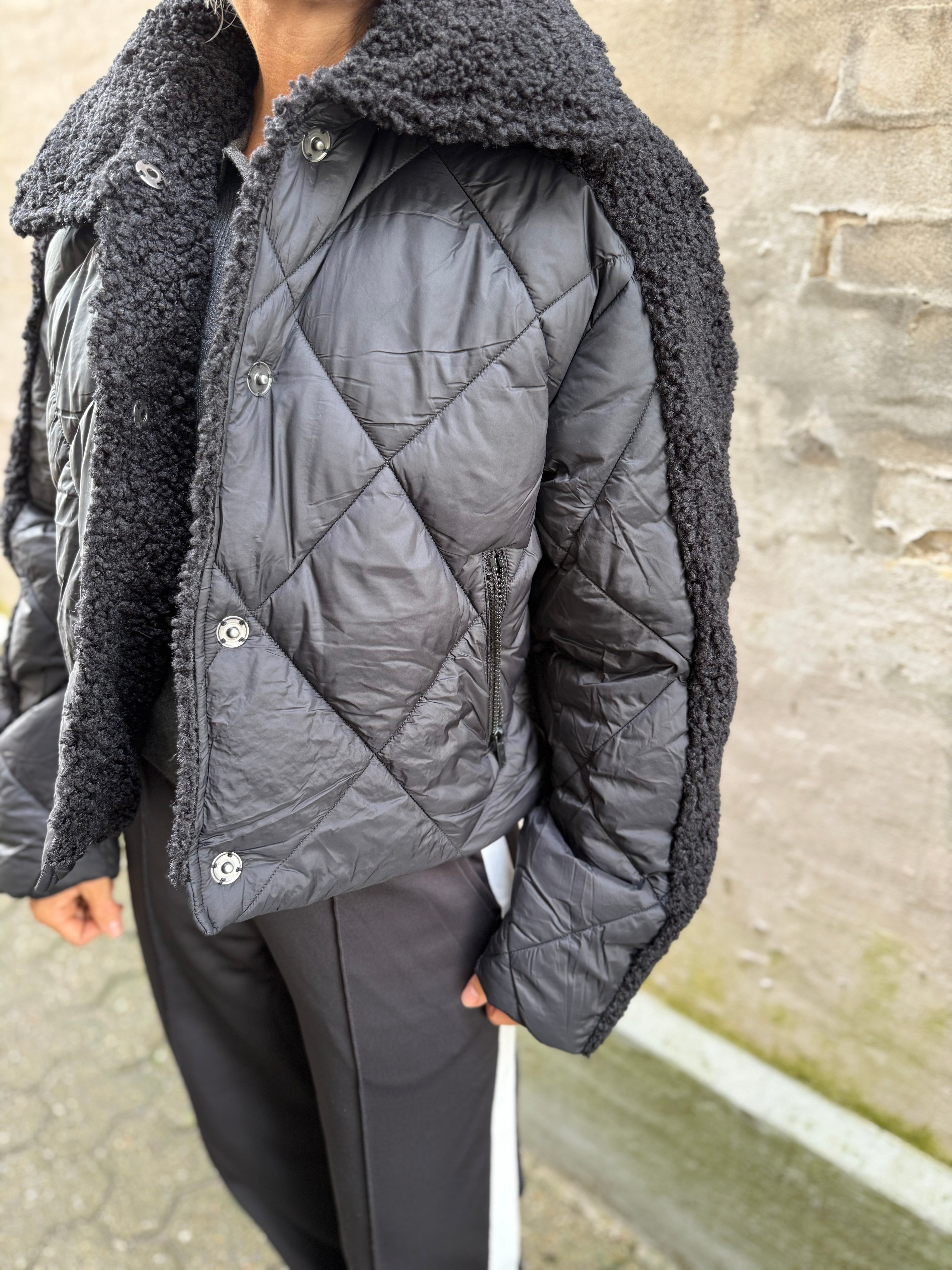 NMGEMMA Puffer - Black